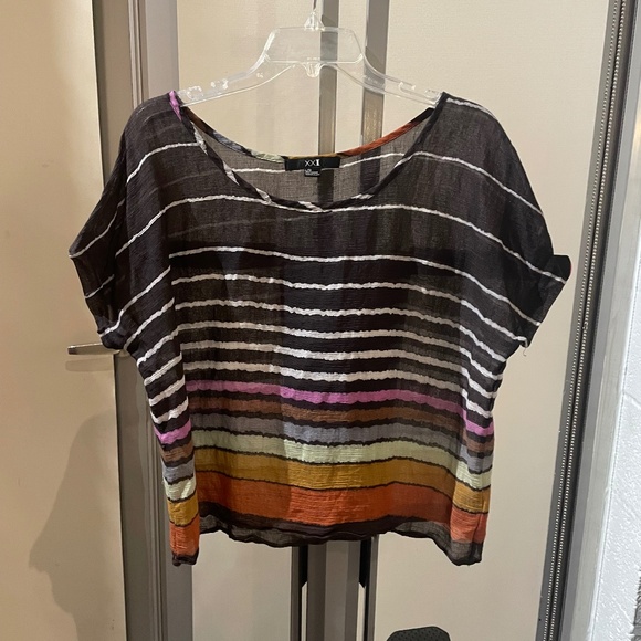 🌟 Forever 21 Sheer Black & Multicolor Blouse – Size L – Flowy Lightweight Top - Picture 1 of 7